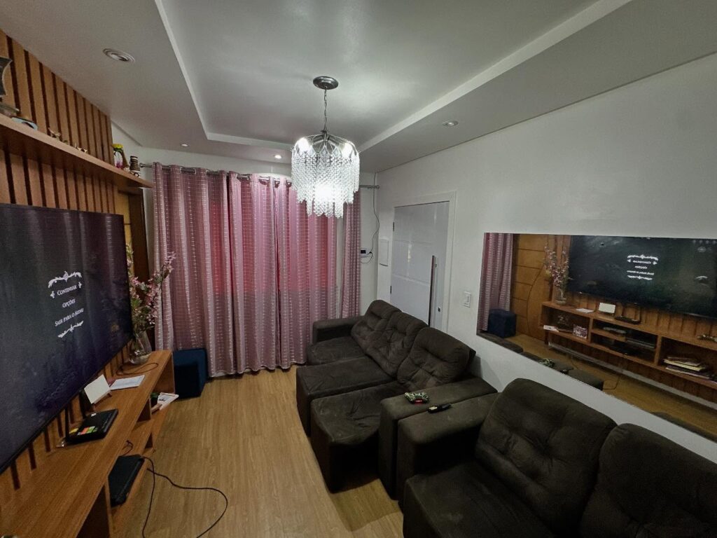 Instagram post from thiagoaraujo.imob. This post is in position 9.