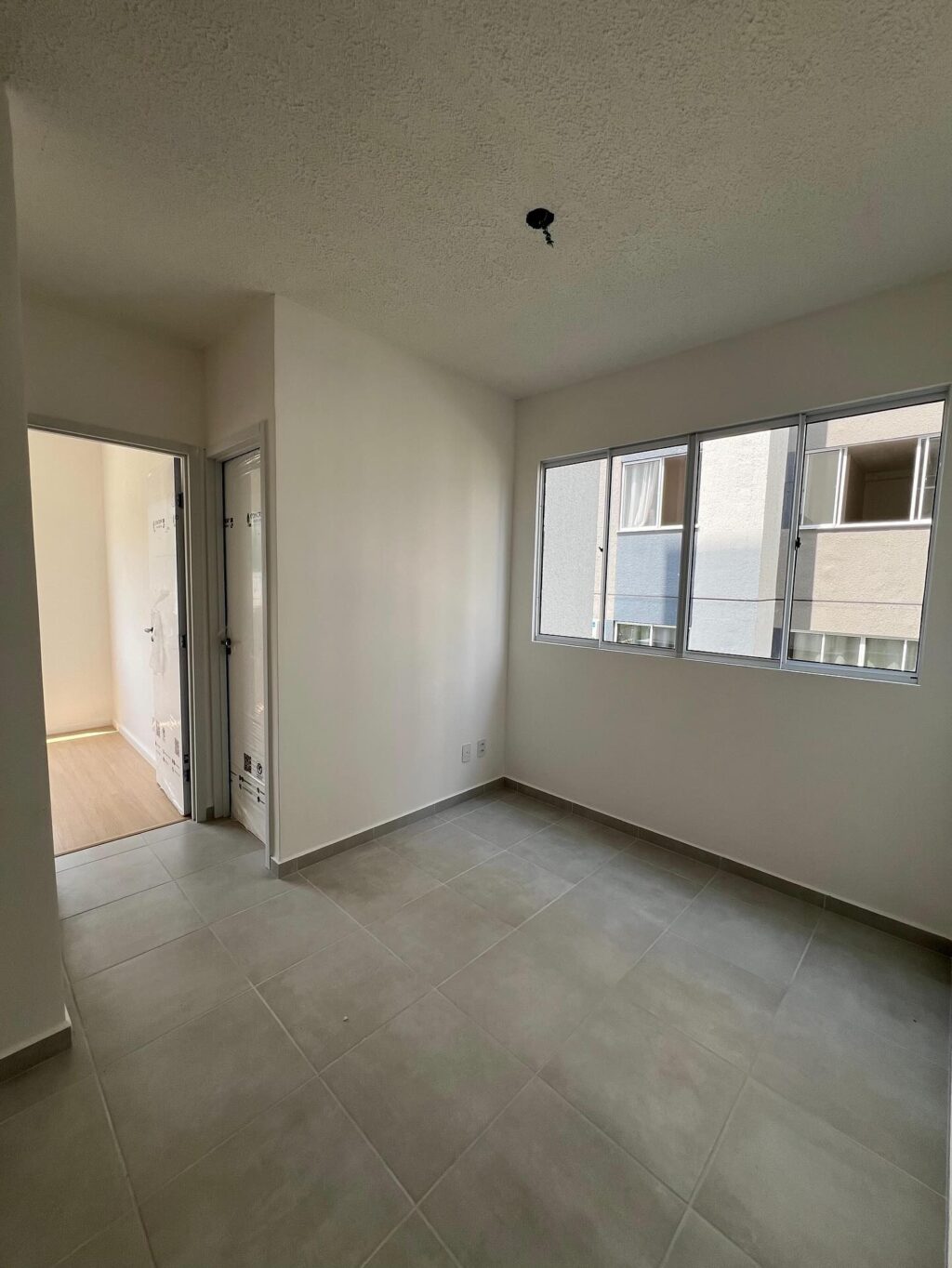 Instagram post from thiagoaraujo.imob. This post is in position 10.