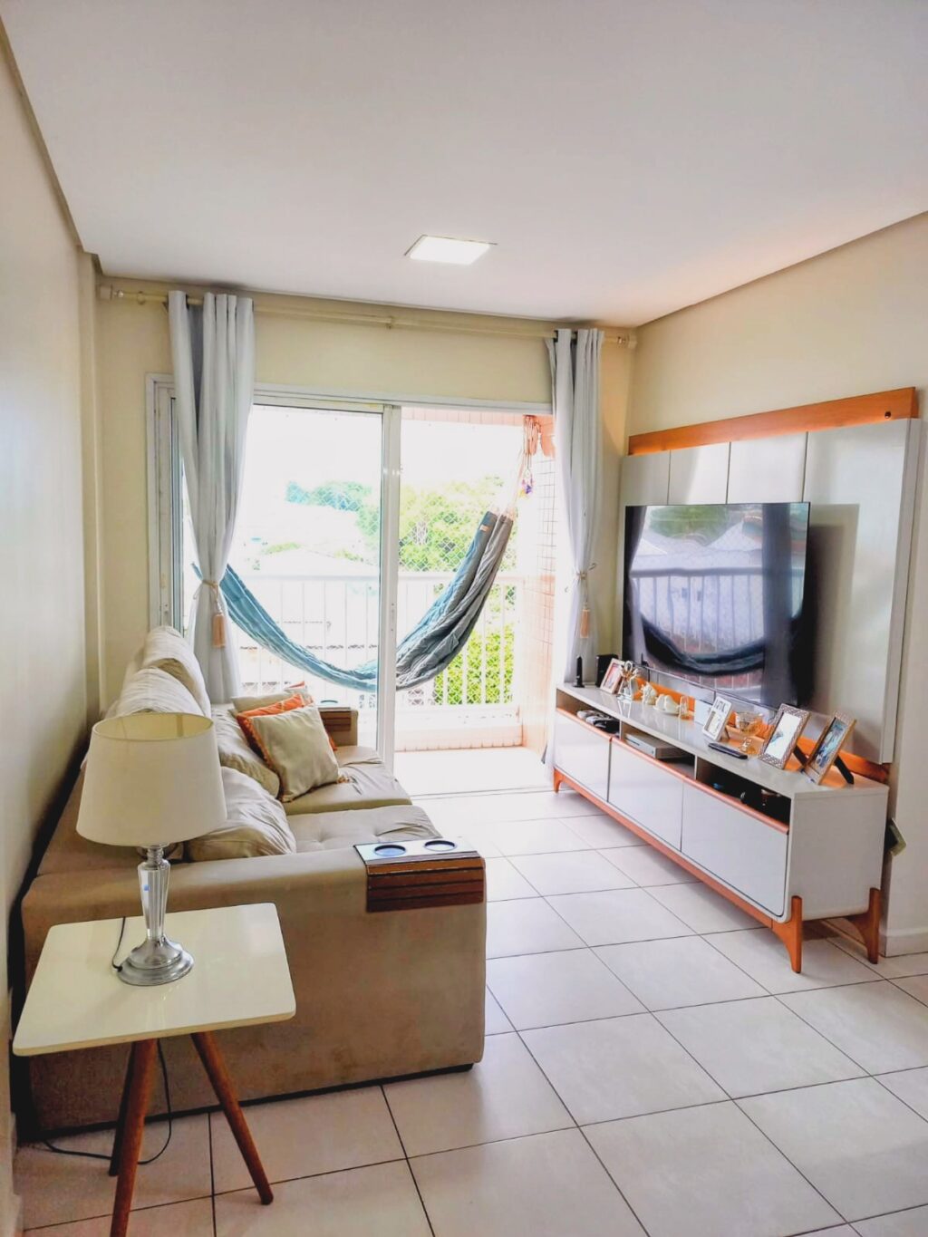 Instagram post from thiagoaraujo.imob. This post is in position 0.