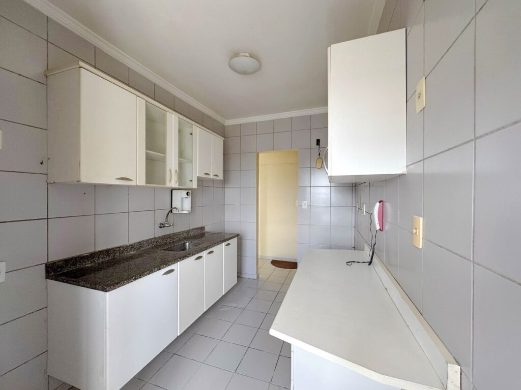 Instagram post from thiagoaraujo.imob. This post is in position 5.