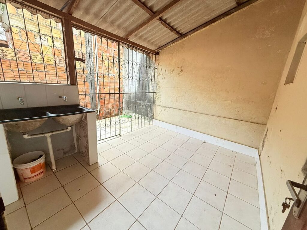 Instagram post from thiagoaraujo.imob. This post is in position 5.