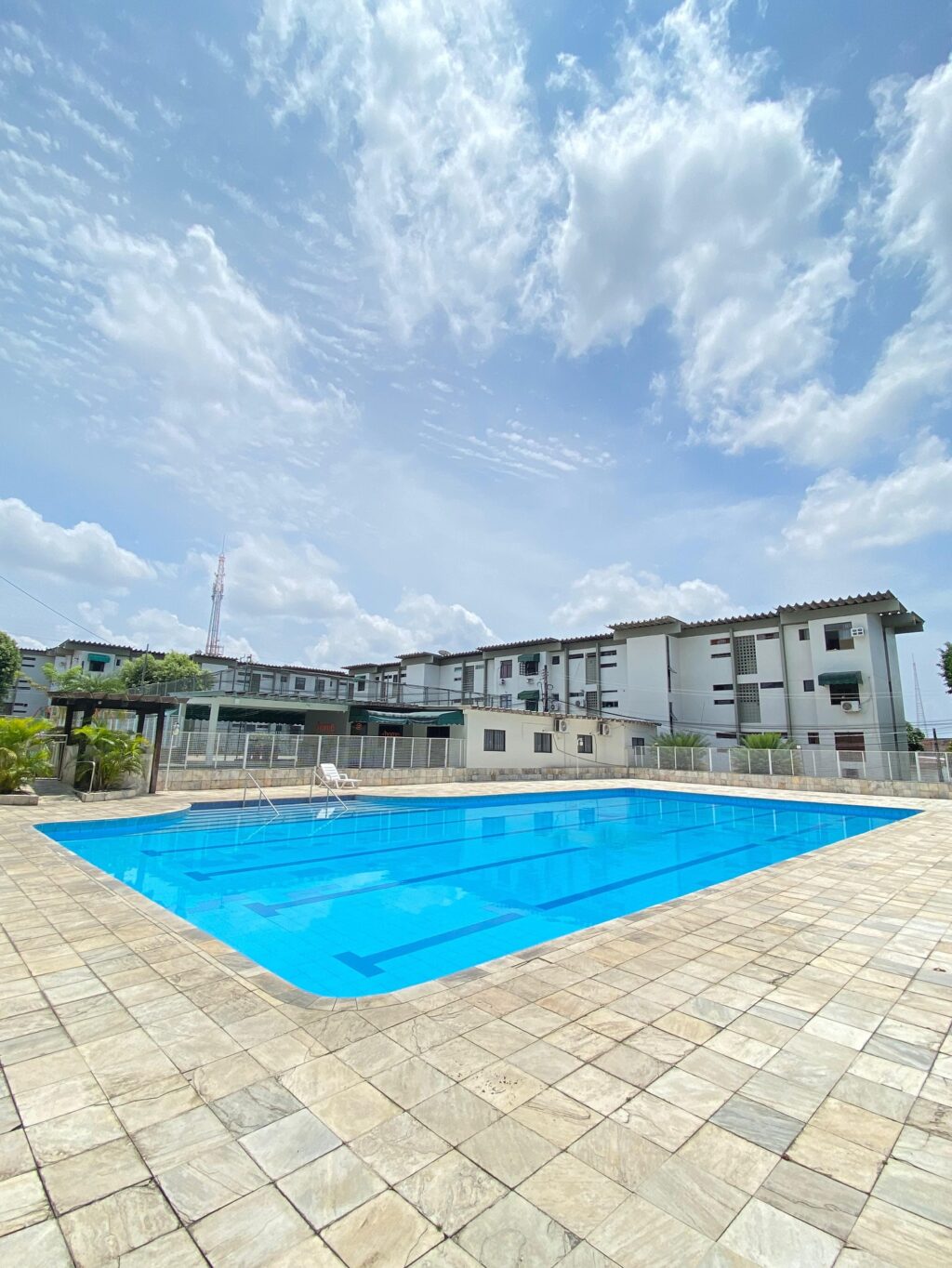 Instagram post from thiagoaraujo.imob. This post is in position 9.