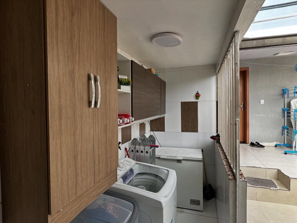 Instagram post from thiagoaraujo.imob. This post is in position 12.