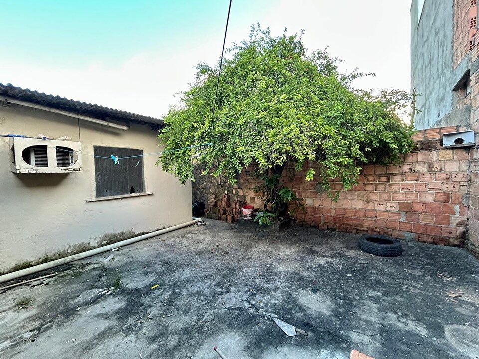 Instagram post from thiagoaraujo.imob. This post is in position 11.