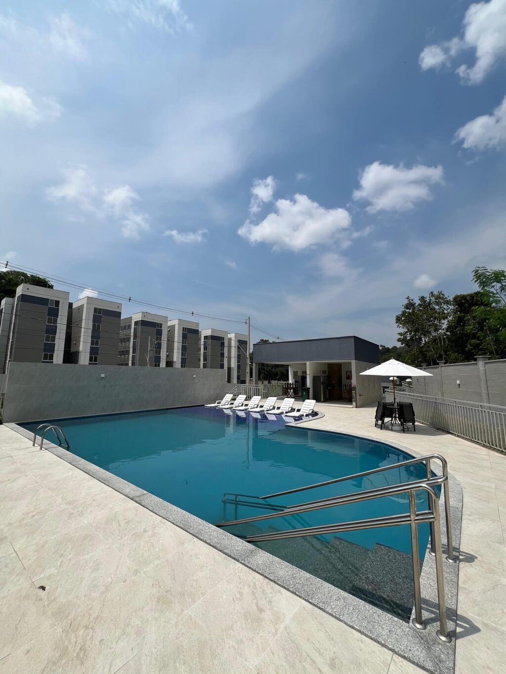 Instagram post from thiagoaraujo.imob. This post is in position 1.