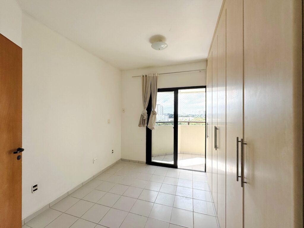 Instagram post from thiagoaraujo.imob. This post is in position 13.