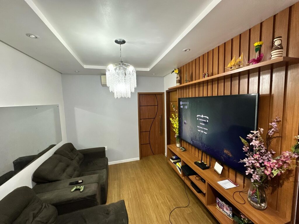 Instagram post from thiagoaraujo.imob. This post is in position 8.