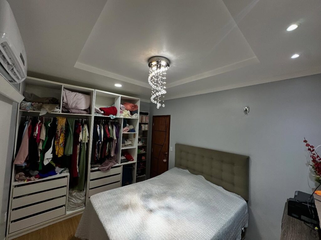 Instagram post from thiagoaraujo.imob. This post is in position 5.